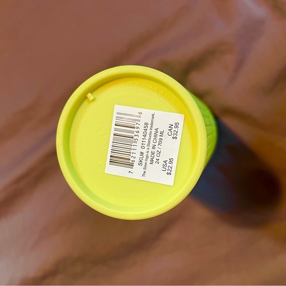 NWT• Electric Green Starbucks double-walled cold cup with straw - Picture 4 of 4